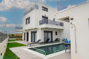 Elegant Stylish Villas with Shared Pool in Crete